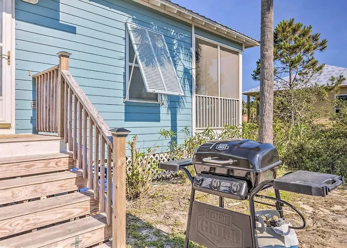 Coastal Getaway - Near The Beaches! Holiday home *